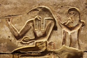 Thot, zeul egiptean cu cap de ibis, identificat de greci cu Hermes